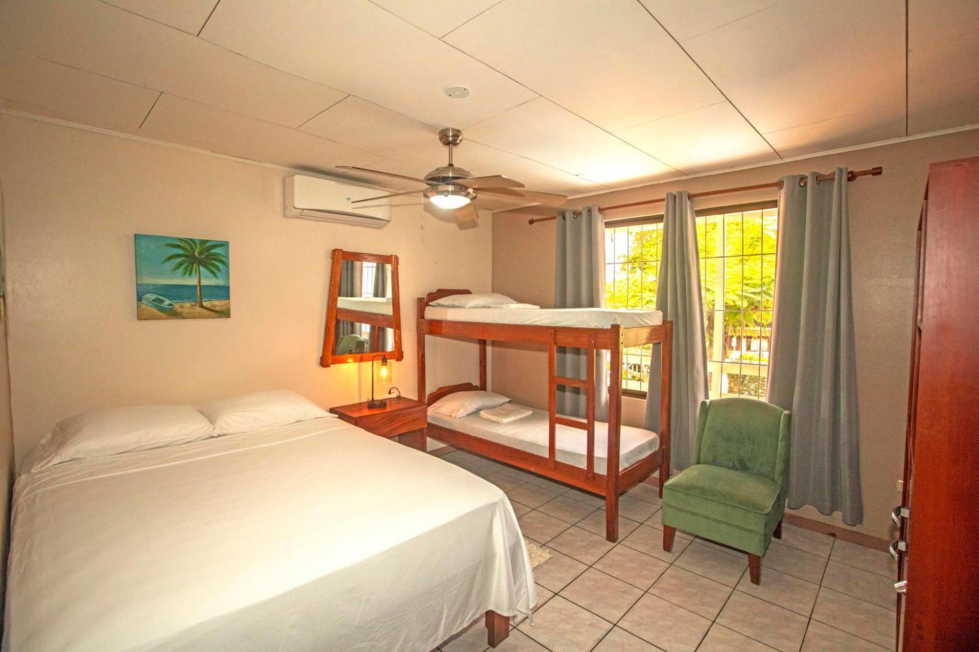 Hotel Laura'S House Коко Екстериор снимка